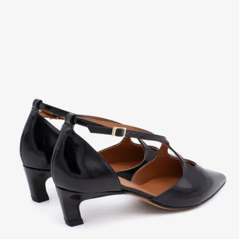 Angel Alarcon 25536BLK-Pump.