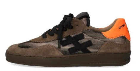 Another Trend A0328337- Trainer.