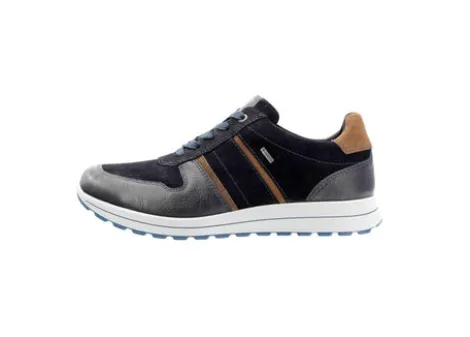 Ara 112450922B- Trainer.