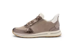 Ara 122483617-Trainer.
