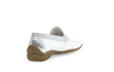 Gabor 4609050WH- Moccasin.