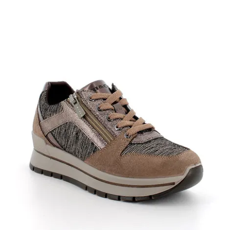 Igi 8676133- Trainer.